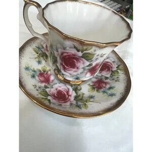 Elizabethan England Lily of the Valley Teacup and Saucer 1960's